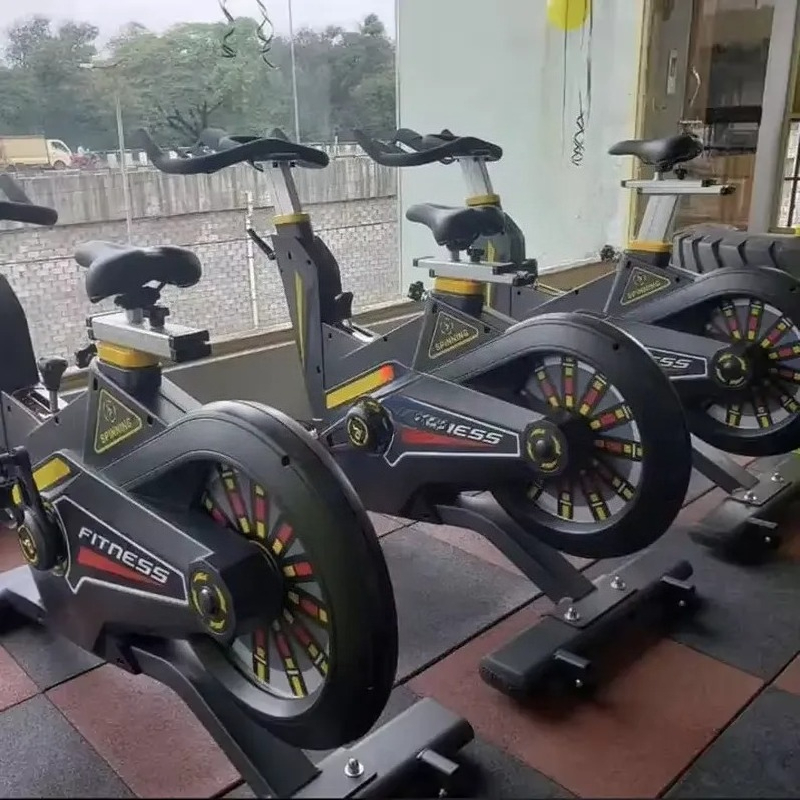 จักรยานปั่นออกกำลังกายในร่มแบบ - Home Gym Gym Equipment บทวิจารณ์และราคา